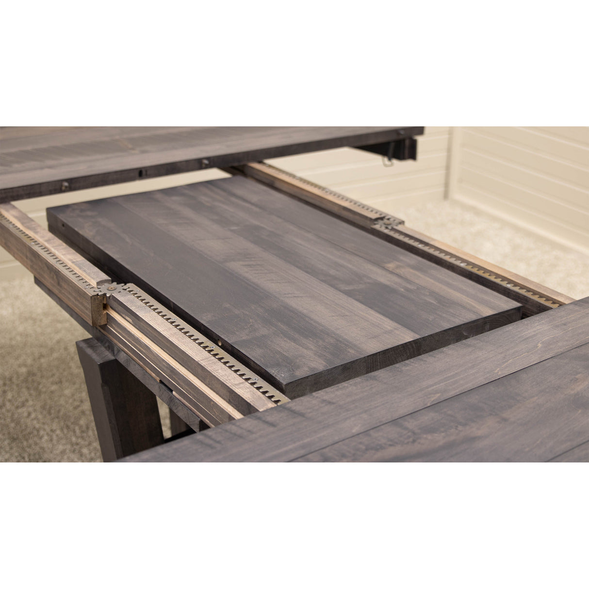 Alberta Maple Wood Round Extending Dining Table | GS