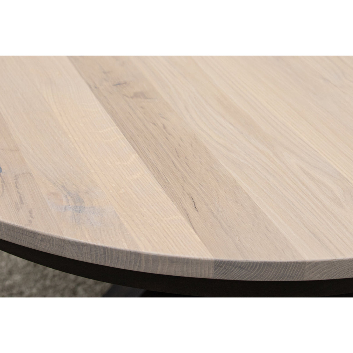 Farmhouse Round Black & Wood Extending Dining Table | M-DK&RWO-SW