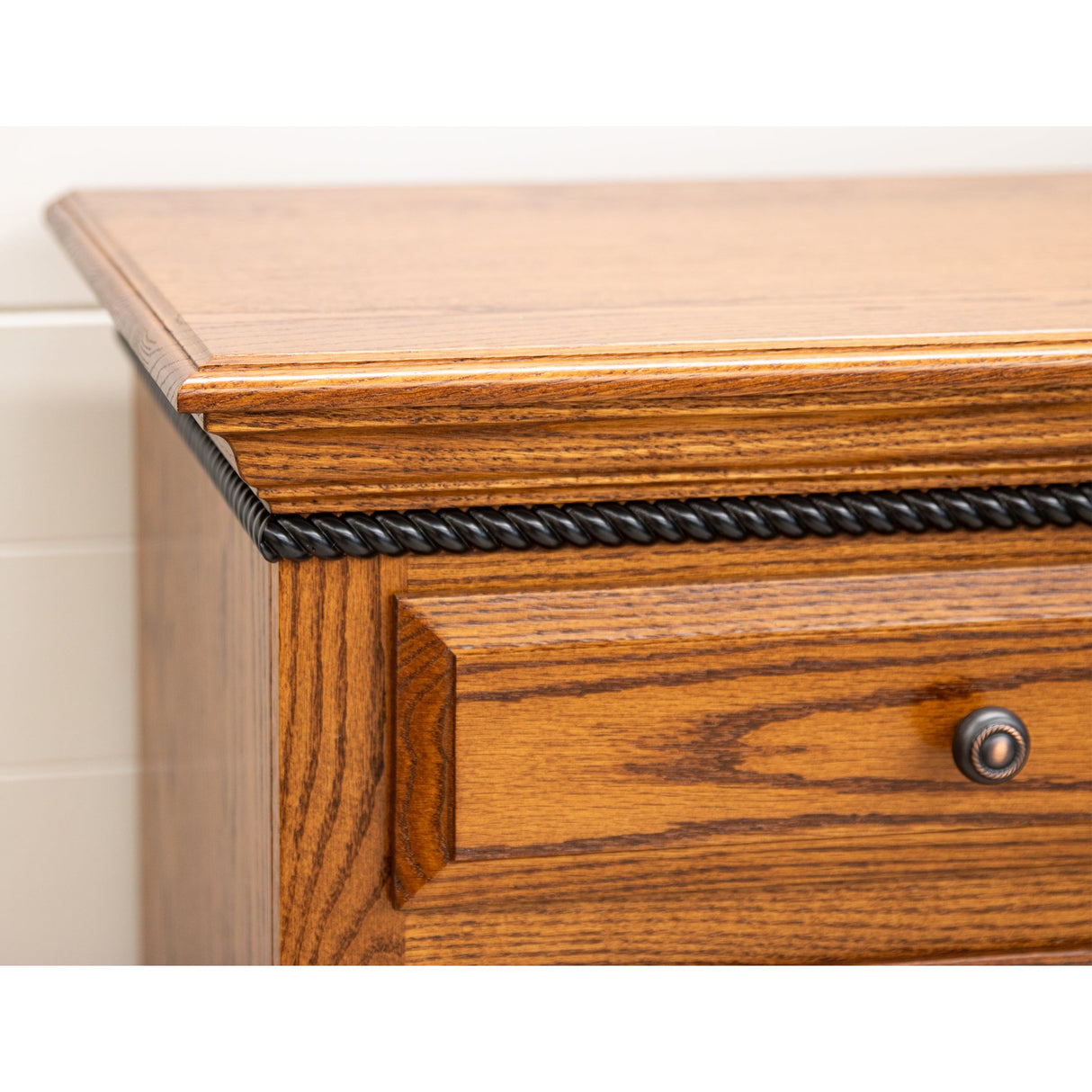 Heritage 3-Drawer Nightstand