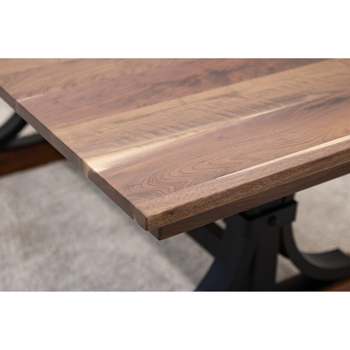 Rockford Walnut Wood Extending Dining Table | NAT