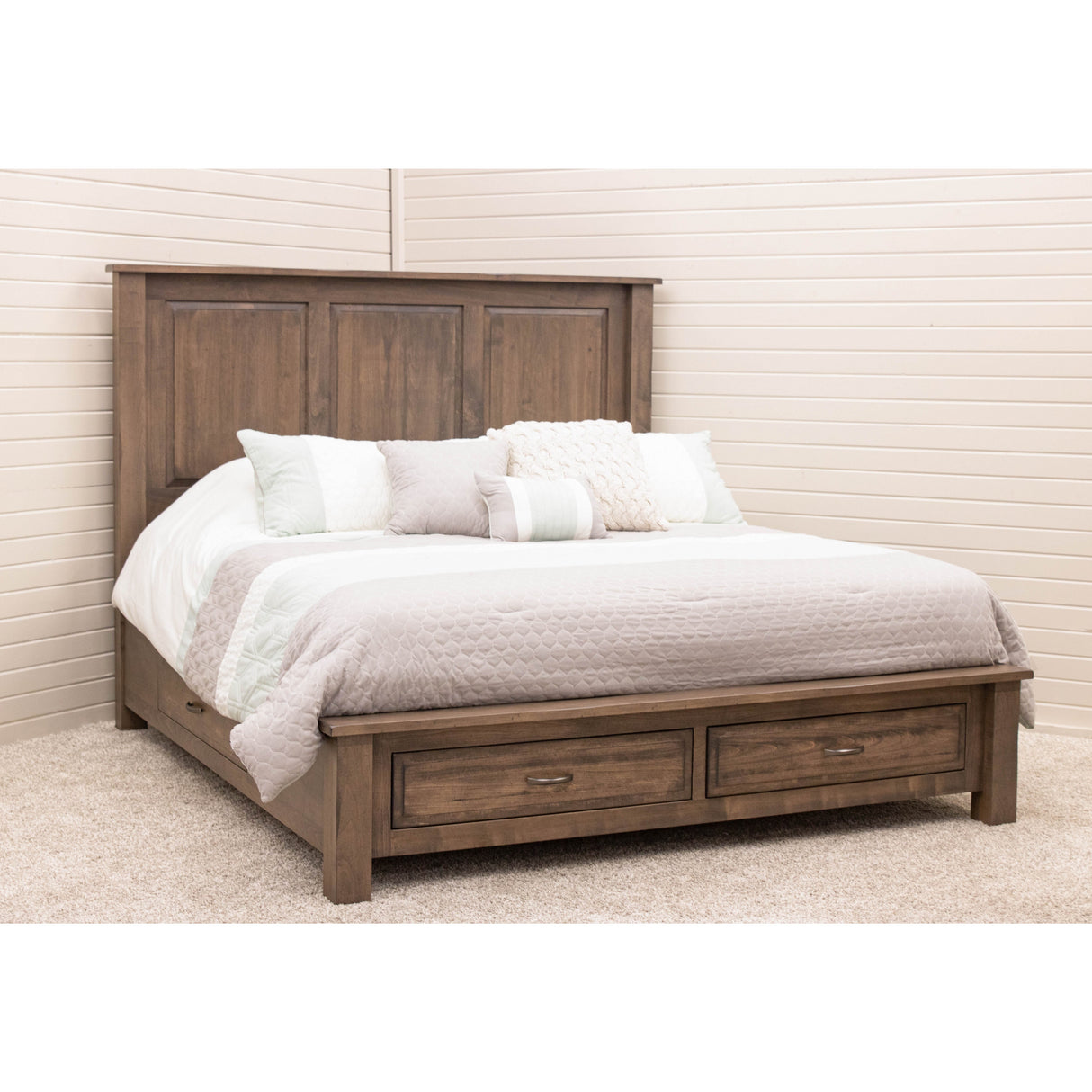 Savannah Farmhouse Maple Solid Wood 6-Piece King Bedroom Set