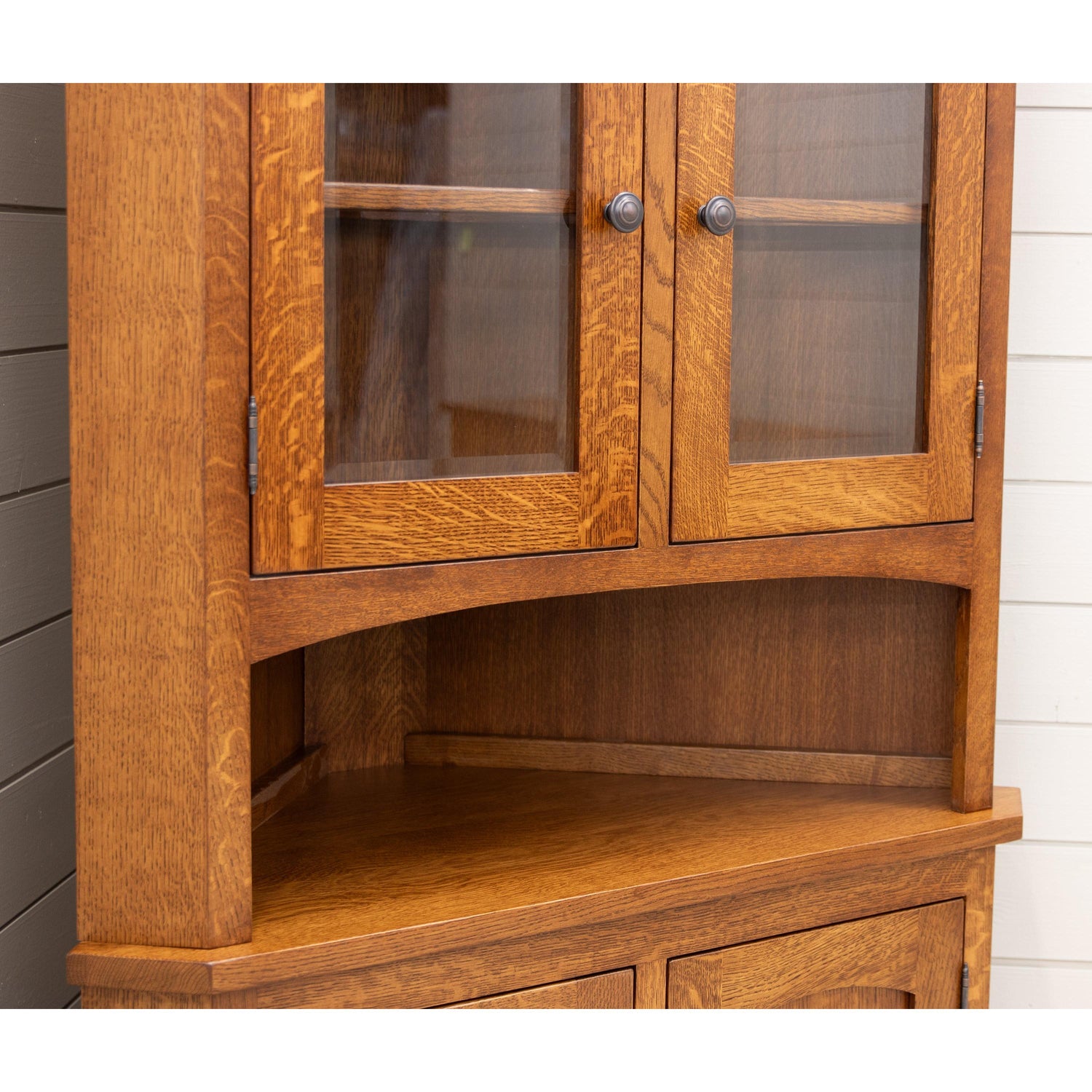Biltmore Quarter Sawn White Oak Wood Corner Hutch | MC