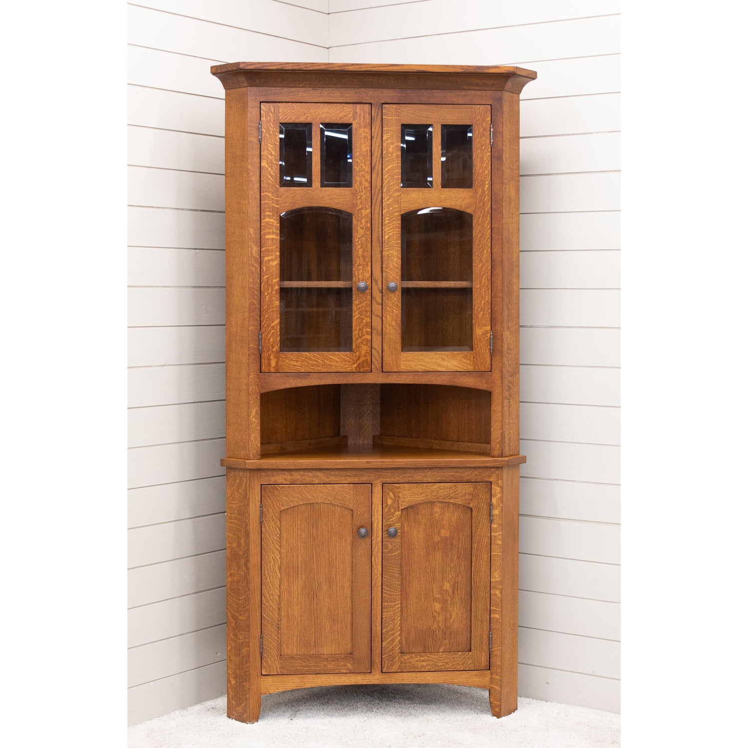 Biltmore Quarter Sawn White Oak Wood Corner Hutch | MC