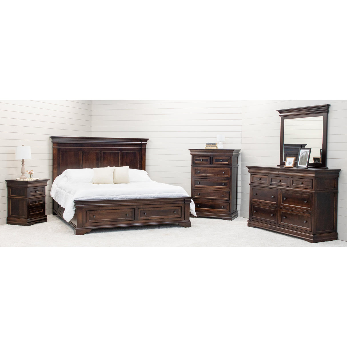 Belmont Queen Maple Wood Storage Platform Bed | RT