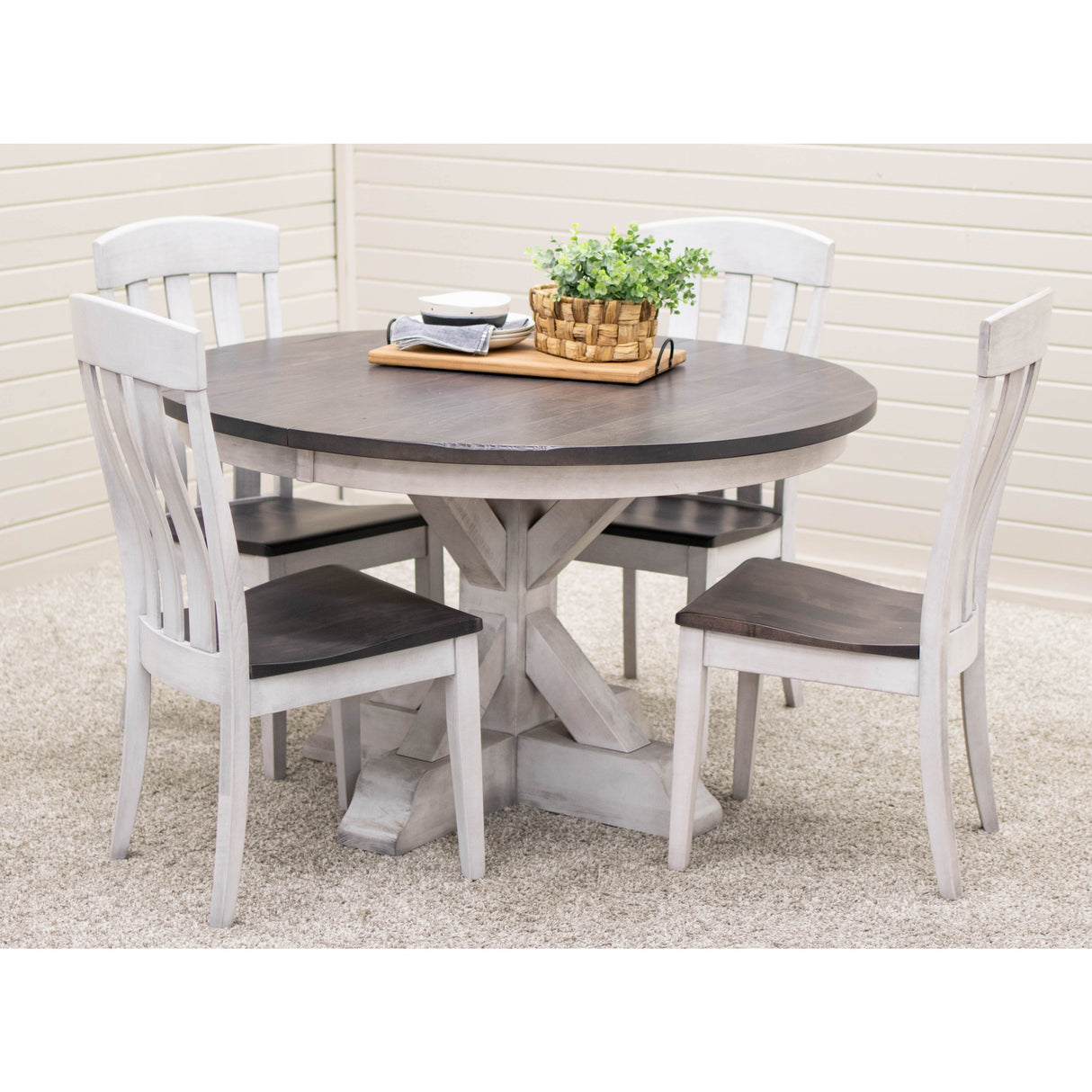 Farmhouse Round Extending Dining Table