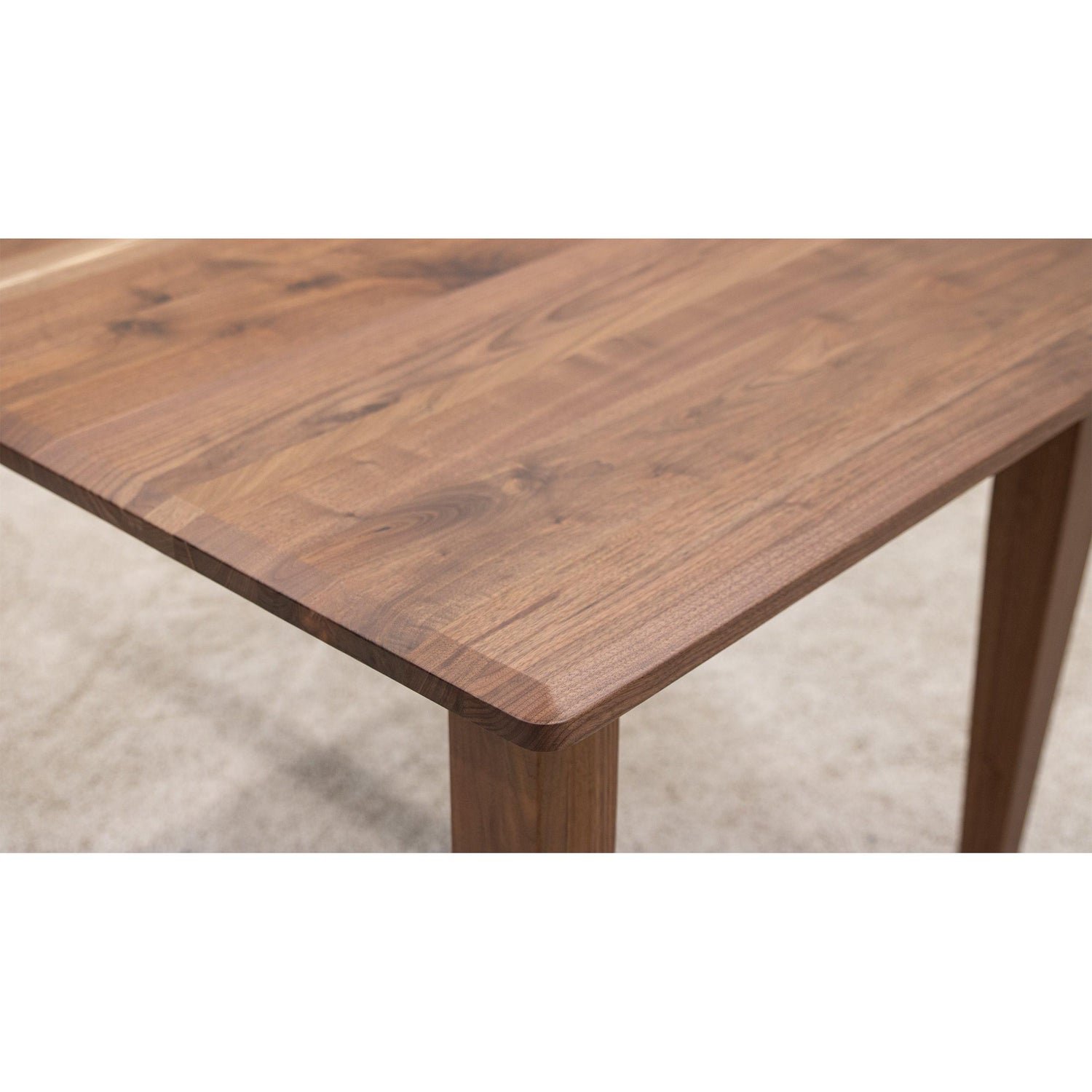 Lakeland Shaker Small Walnut Wood Extending Dining Table | NAT