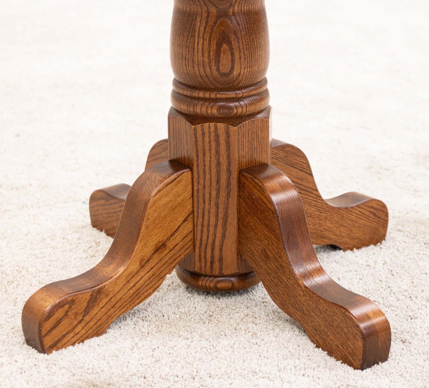 Traditional Round Oak Wood Dining Table | MC